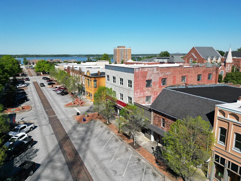 More Photos Of 726 Bank St NE, Decatur Storefront Retail Office For Lease