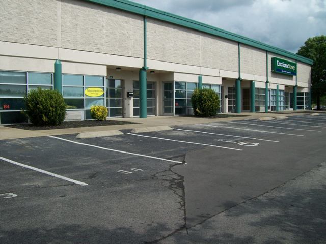 More Photos Of 3744 Annex Ave, Nashville Self Storage For Lease