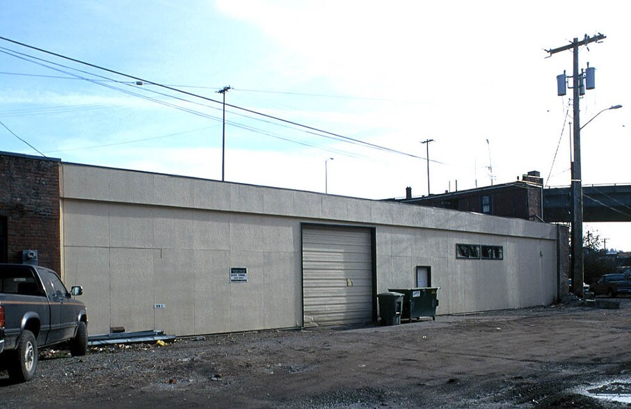 More Photos Of 5531 Airport Way S, Seattle Warehouse For Lease