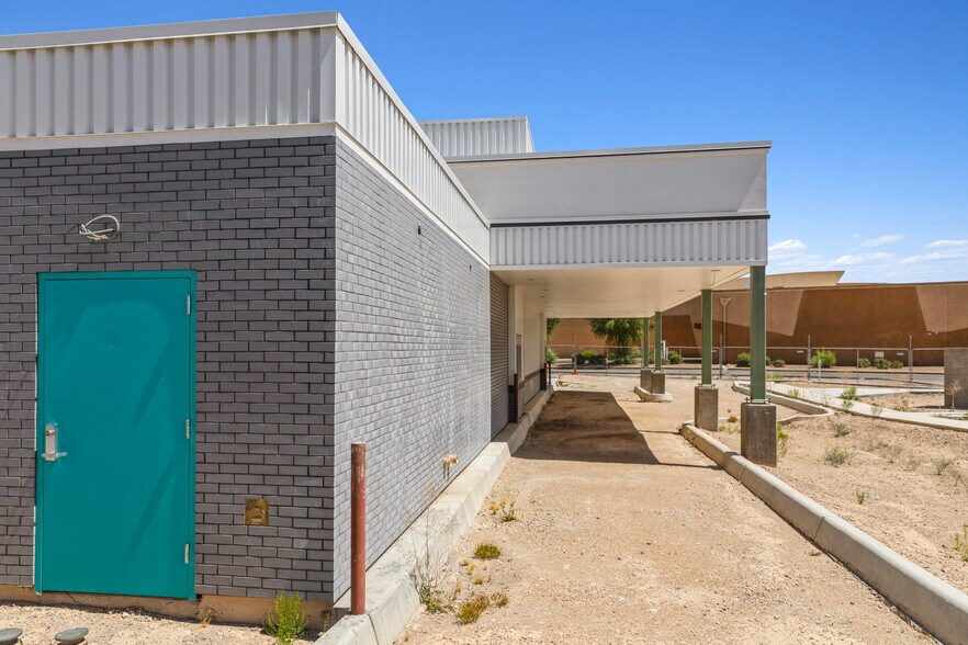 More Photos Of 1995 E Ajo Way, Tucson Fast Food For Lease