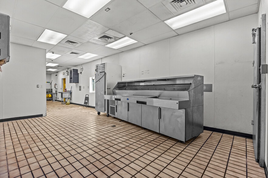 More Photos Of 1041 Highway 6 And 50, Fruita Fast Food For Sale