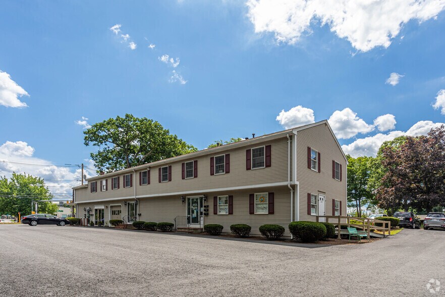 More Photos Of 222 N Main St, Natick Office For Lease