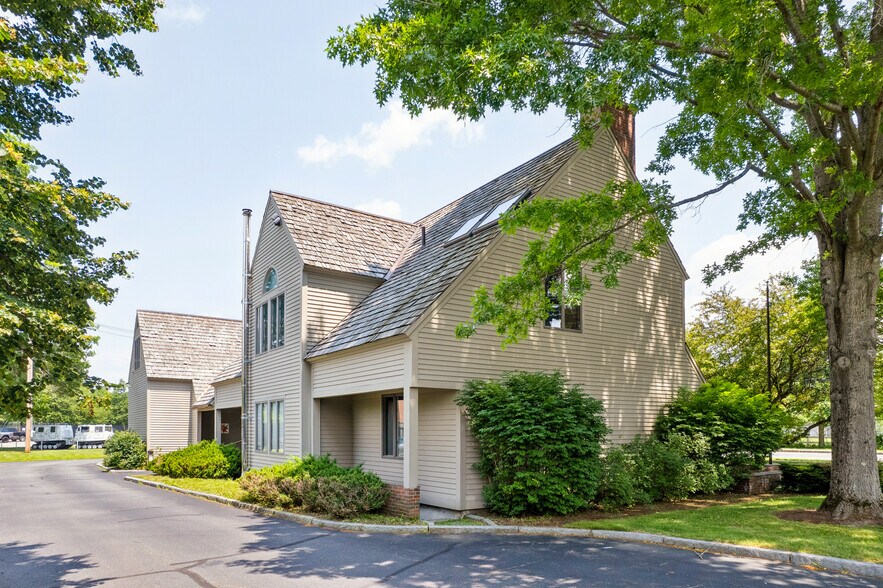 More Photos Of 68 Lyme Rd, Hanover Office Residential For Sale