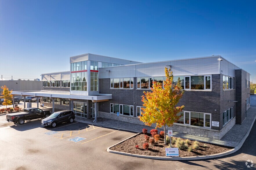 More Photos Of 525 Cochrane Dr, Markham Research And Development For Lease