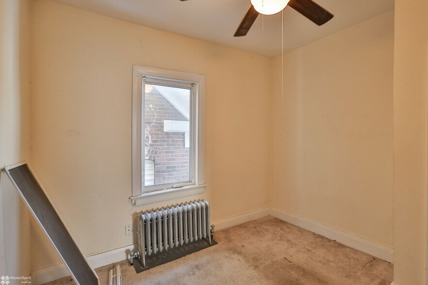 More Photos Of 38 W Central Ave, Bangor Apartments For Sale