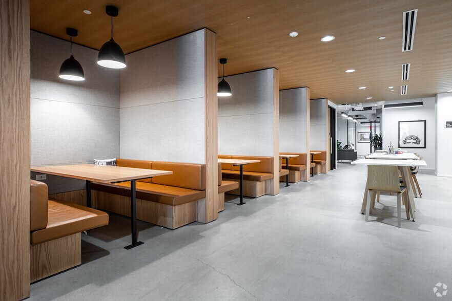 More Photos Of 501 Congress Ave, Austin Office For Lease