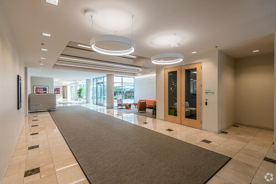 More Photos Of 2105 S Bascom Ave, Campbell Medical For Lease