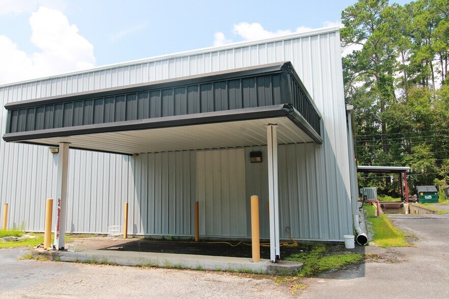 More Photos Of 1315 W Screven St, Quitman Storefront For Sale