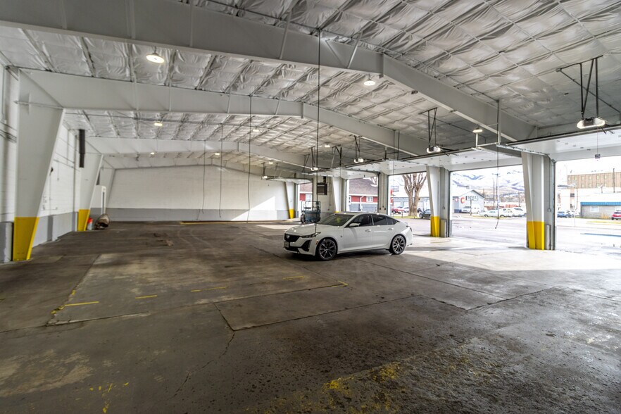 More Photos Of 525 E Clark St, Pocatello Auto Repair For Lease