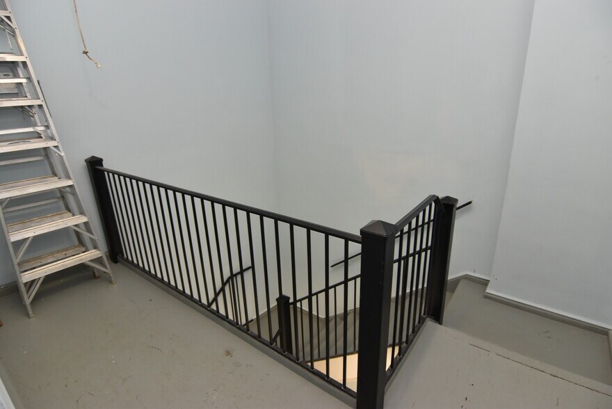 More Photos Of 125 Causey Ave, Milford Office For Sale