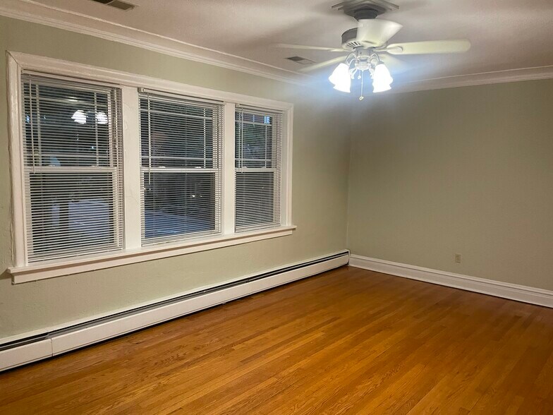 More Photos Of 7700 Shirley Dr, Clayton Apartments For Sale