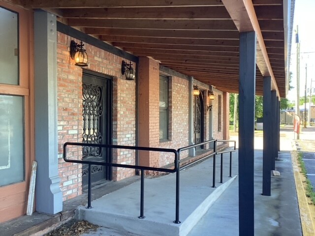 More Photos Of 189 Broadway St, Alba Storefront Retail Office For Sale