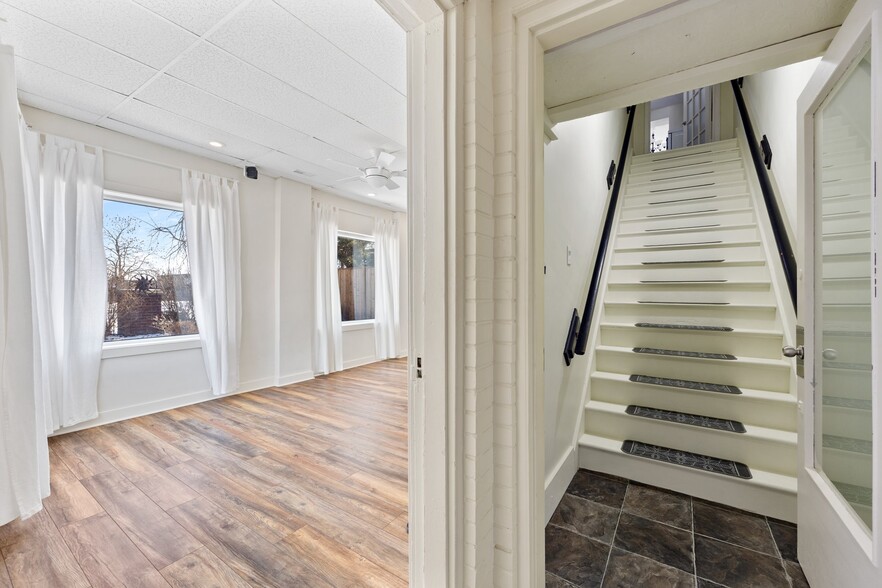 More Photos Of 4165 Tecumseh Rd E, Windsor General Retail For Sale