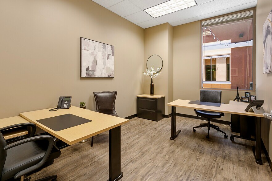 More Photos Of 9375 E Shea Blvd, Scottsdale Coworking Space
