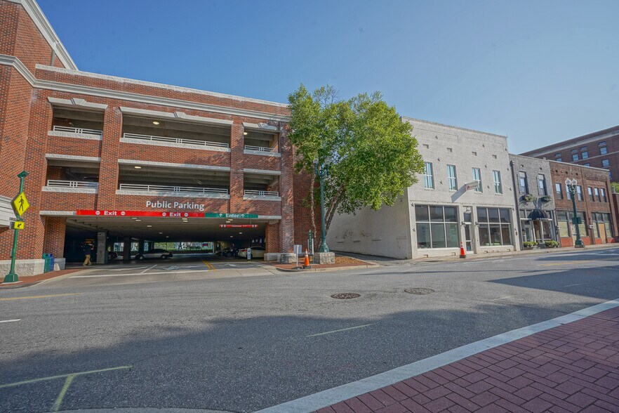 More Photos Of 18 Cabarrus Ave W, Concord Office For Sale