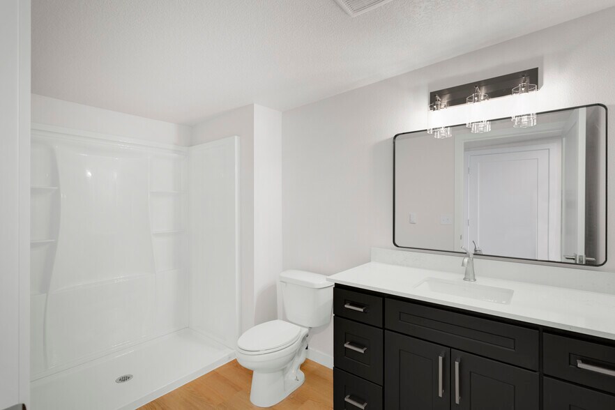 More Photos Of 287 NE 3rd St, Gresham Apartments For Sale