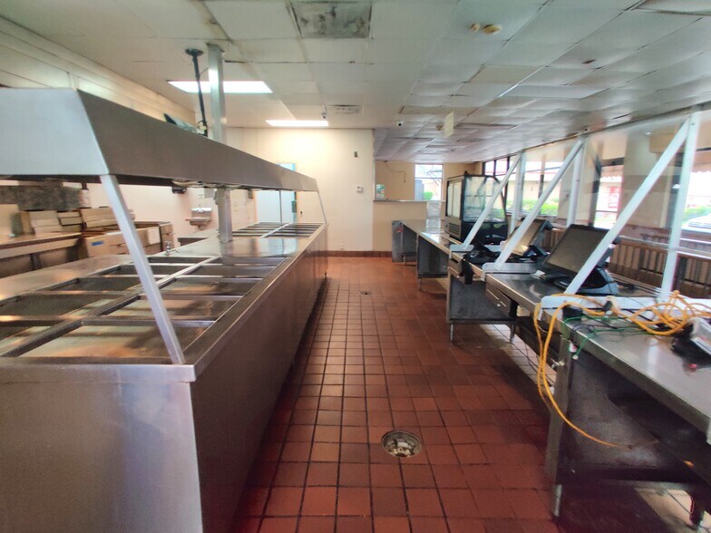 More Photos Of 17721 NW 27th Ave, Miami Gardens Restaurant For Lease