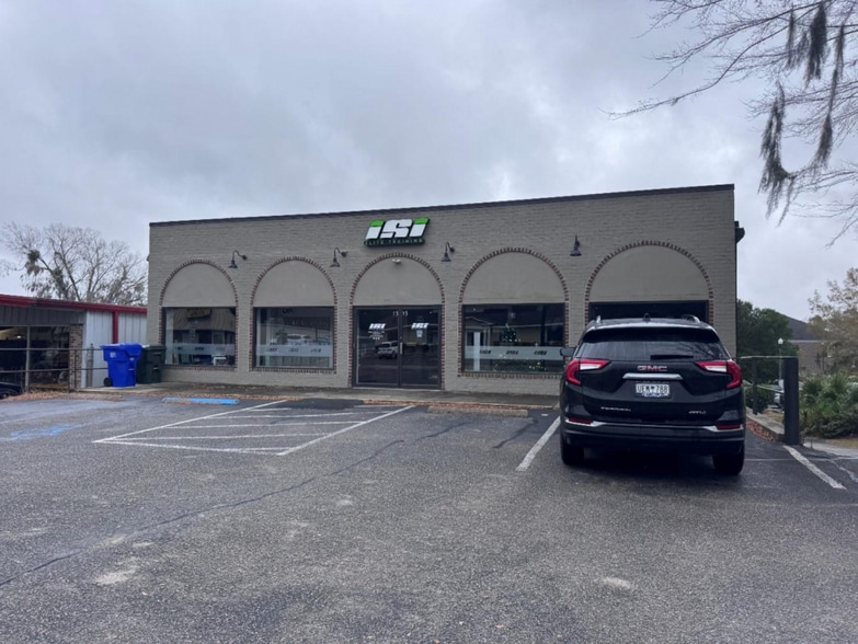 More Photos Of 1315 4th Ave, Conway Freestanding For Lease