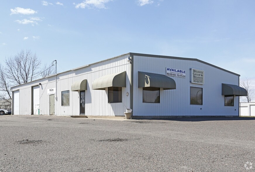 Primary Photo Of 5603 Highway 12 SE, Delano Warehouse For Lease
