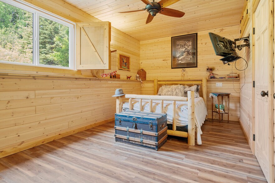 More Photos Of 53309A Range Road 65, Parkland County Specialty For Sale
