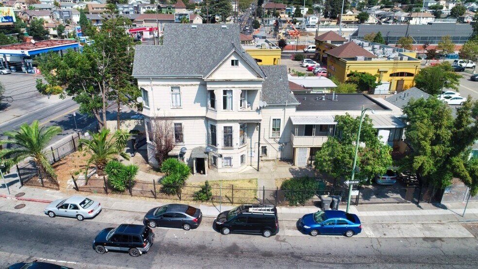 More Photos Of 1718 High St, Oakland Apartments For Sale