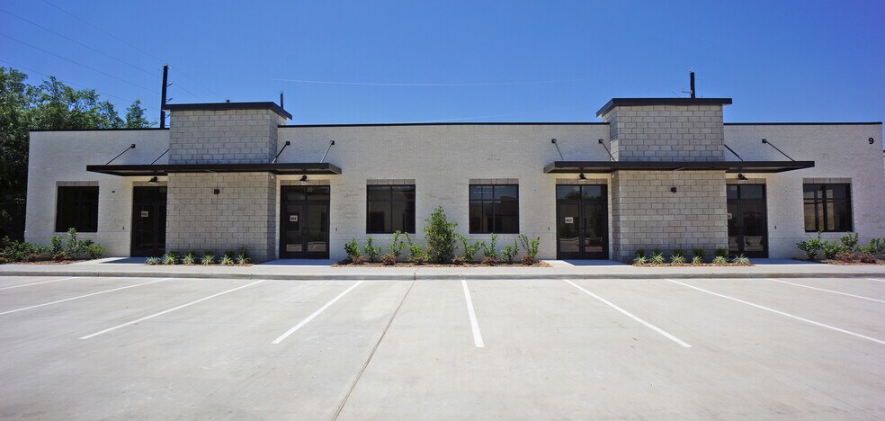 More Photos Of 12440 Emily Ct, Sugar Land Medical For Lease