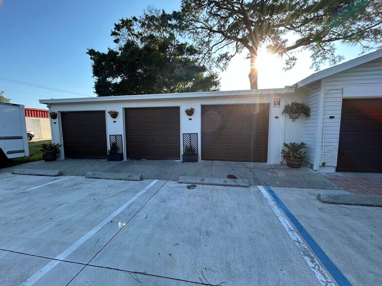 More Photos Of 623 N Lime Ave, Sarasota Storefront Retail Residential For Sale