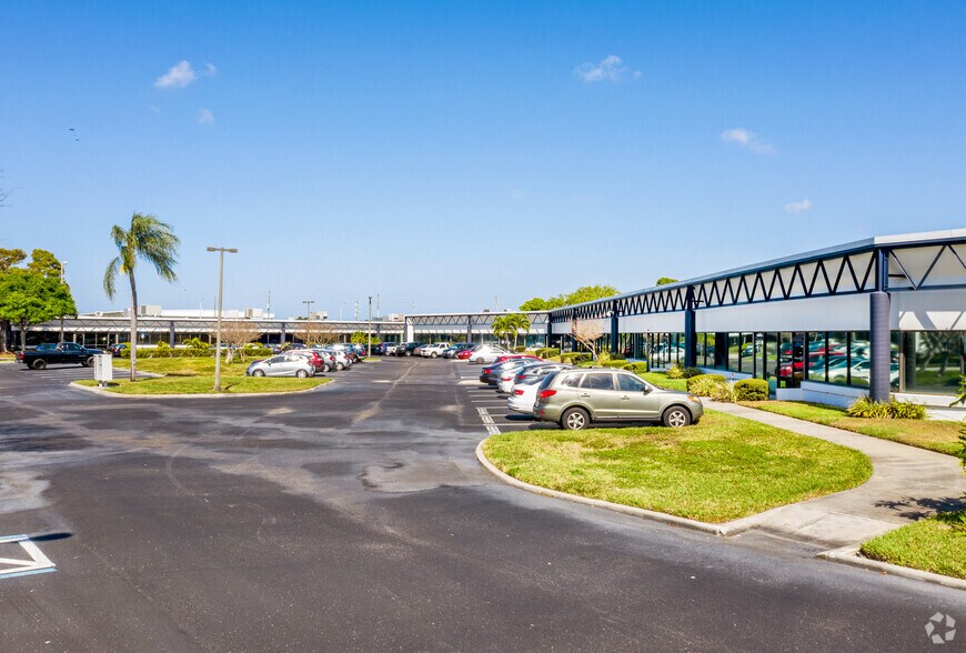 More Photos Of 11701 S Belcher Rd, Largo Light Distribution For Lease