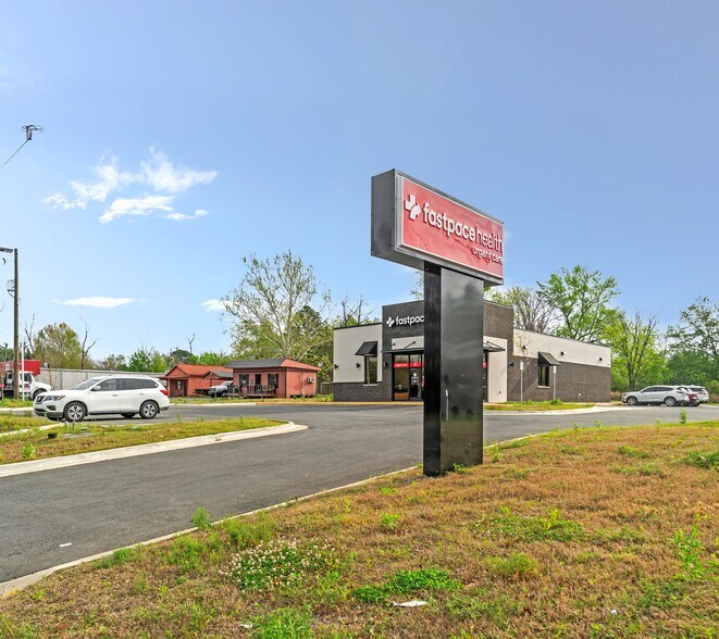 More Photos Of 32 S Broadview St, Greenbrier Medical For Sale