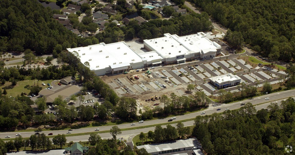 More Photos Of 1131 Fording Island Rd, Bluffton General Retail For Lease
