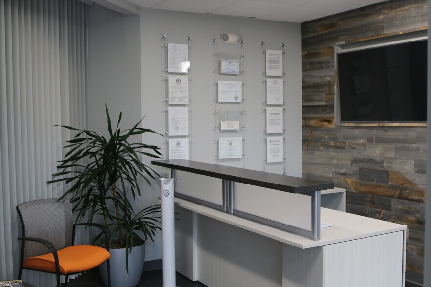 More Photos Of 1190 Winterson Rd, Linthicum Office For Lease