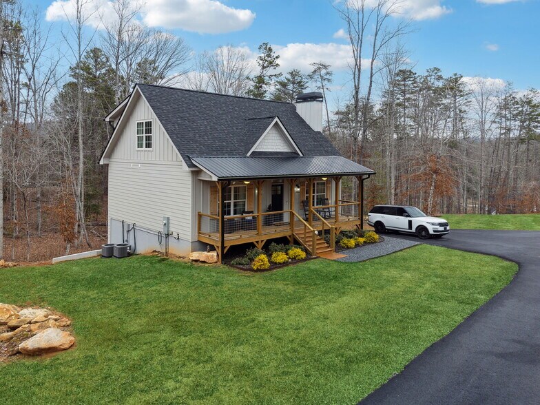 More Photos Of 1300 Preacher Campbell Rd, Clarkesville Multifamily For Sale