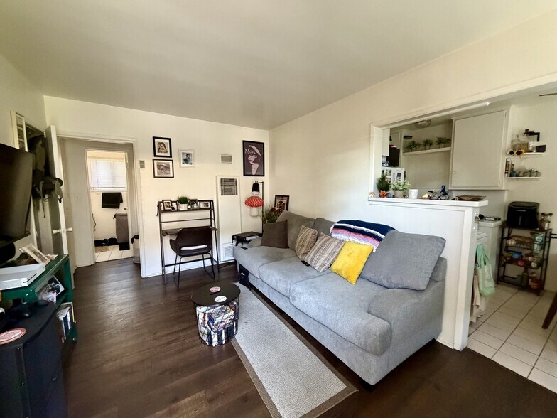 More Photos Of 2005-2007 S Stoneman Ave, Alhambra Multifamily For Sale
