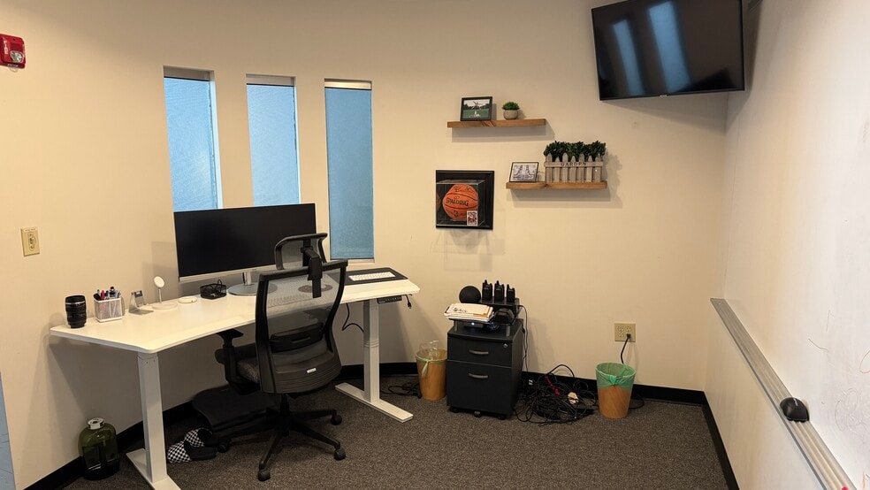 More Photos Of 934 Glenwood Ave SE, Atlanta Loft Creative Space For Sale