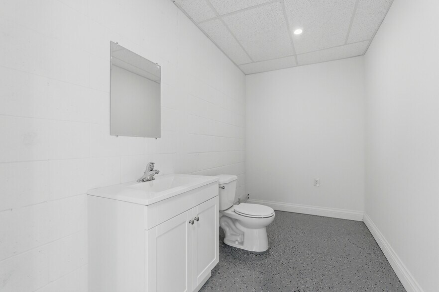 More Photos Of 397 Humberline Dr, Toronto Warehouse For Sale