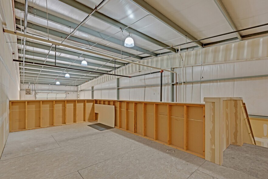 More Photos Of 9670 Dallas St, Henderson Warehouse For Sale