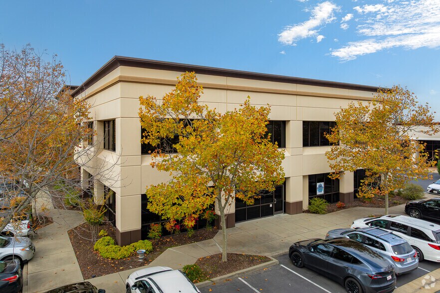 More Photos Of 2204 Plaza Dr, Rocklin Office For Lease