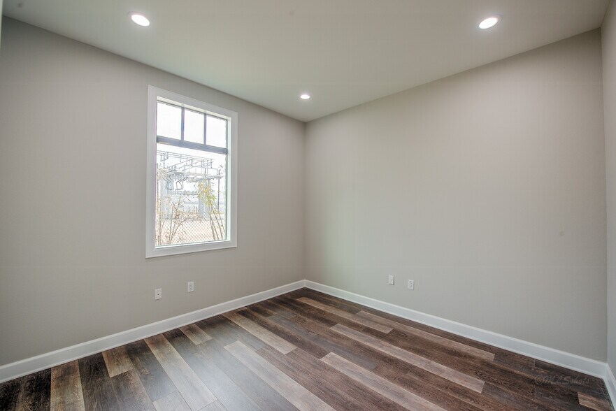 More Photos Of 2035 N Mason Dr, Katy Medical For Lease