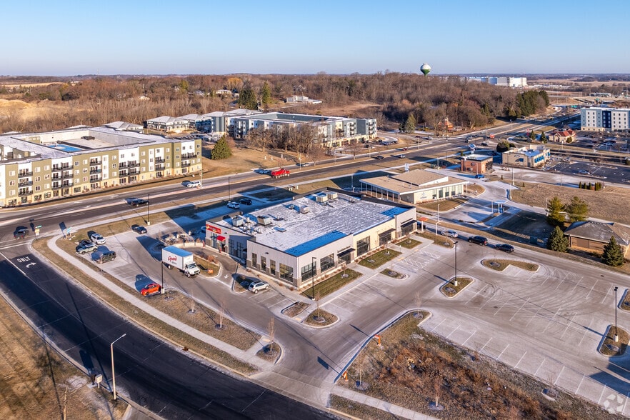 More Photos Of 110 Limestone Pass, Cottage Grove Freestanding For Lease