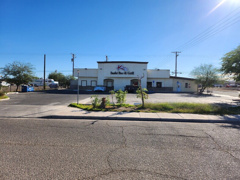 Primary Photo Of 416 S J St, Imperial Restaurant For Sale