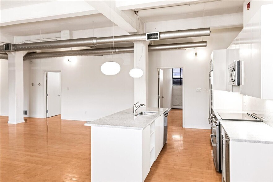 More Photos Of 109 N Orianna St, Philadelphia Office For Sale