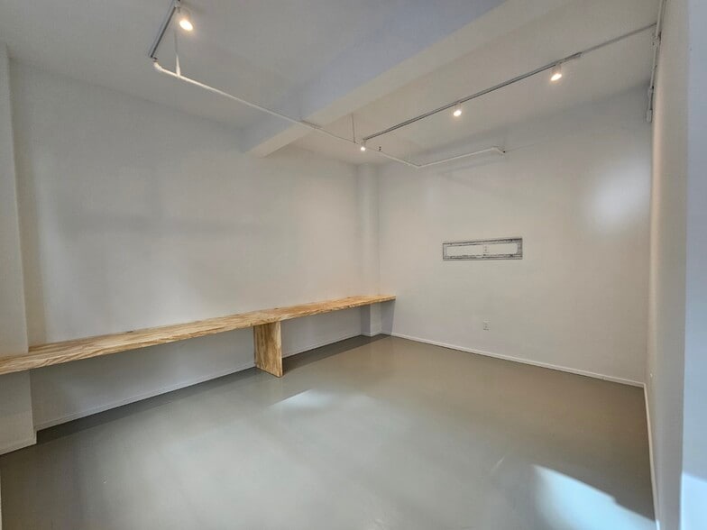 More Photos Of 134 W 29th St, New York Office For Sale