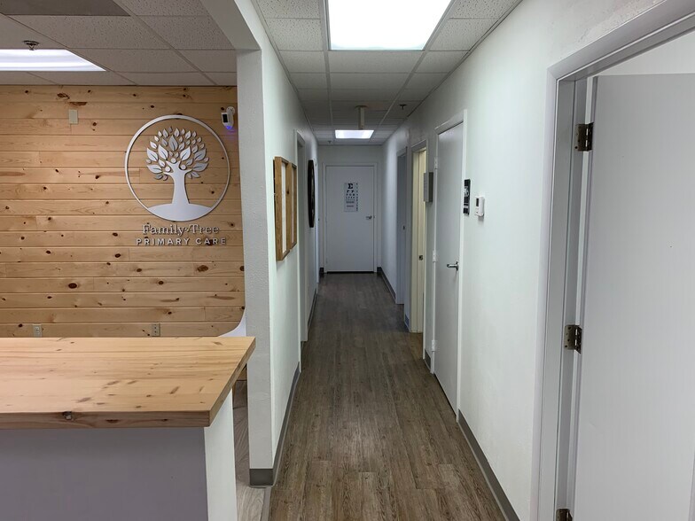 More Photos Of 1000 Executive Dr, Oviedo Medical For Lease