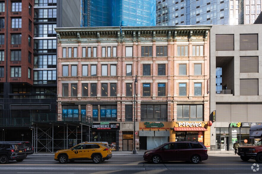 More Photos Of 21 Flatbush Ave, Brooklyn Office For Lease