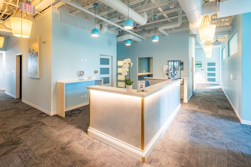 More Photos Of 21660 W Field Pky, Deer Park Office For Sale