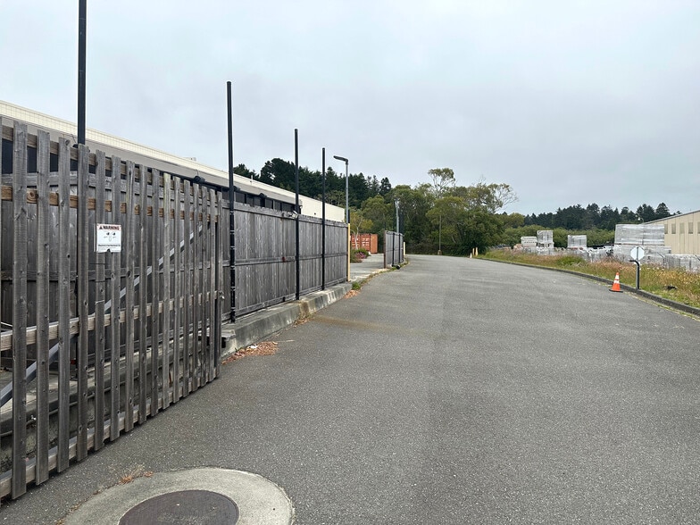 More Photos Of 4325 Broadway St, Eureka Freestanding For Sale