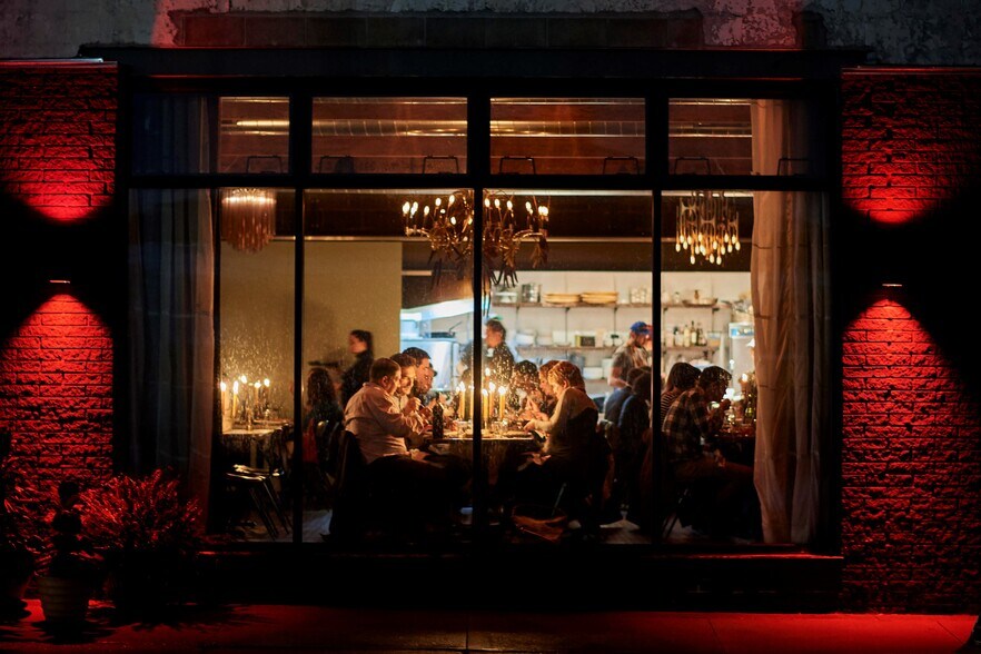 More Photos Of 23839 John R Rd, Hazel Park General Retail For Lease