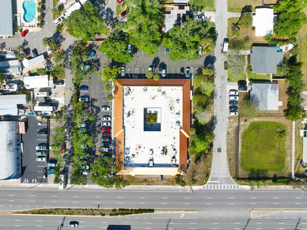 More Photos Of 5666 Seminole Blvd, Seminole Office For Lease