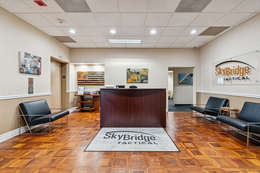 More Photos Of 707 N Franklin St, Tampa Office For Sale