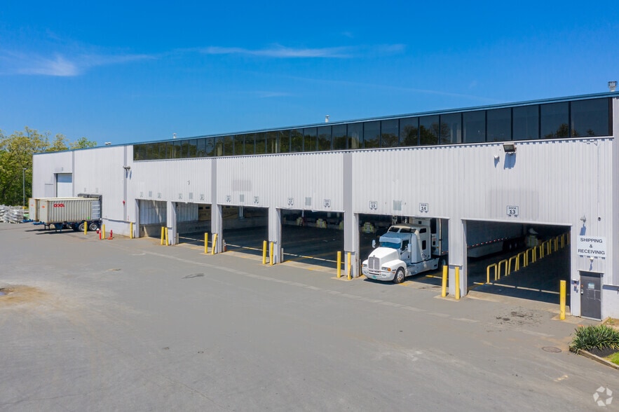 More Photos Of 3001 Woodbridge Ave, Edison Warehouse For Lease